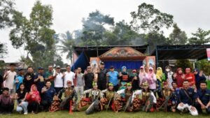 Walikota Metro Wahdi Meresmikan Bakul Batik Metro (BBM)